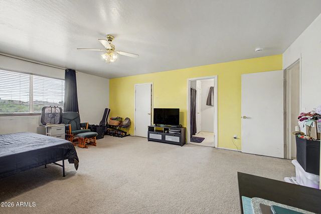 945 W COCOPAH Street, Phoenix, AZ 85007