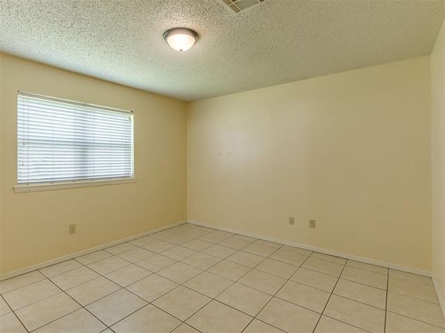 116 S English Drive, Moore, OK 73160