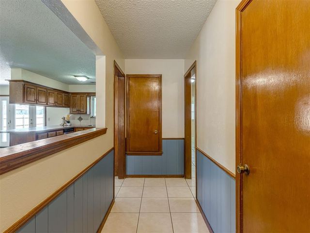 116 S English Drive, Moore, OK 73160