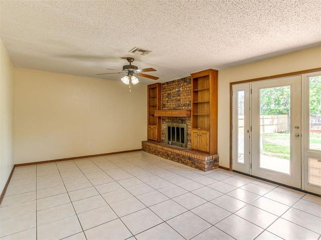 116 S English Drive, Moore, OK 73160