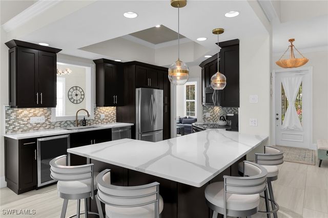 7911 Portofino CT, Naples, FL 34114