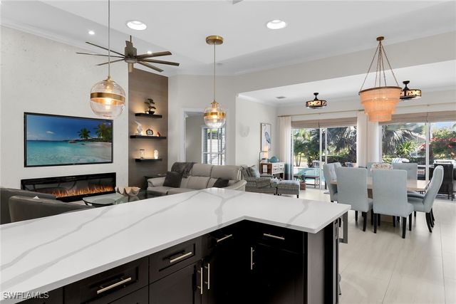 7911 Portofino CT, Naples, FL 34114