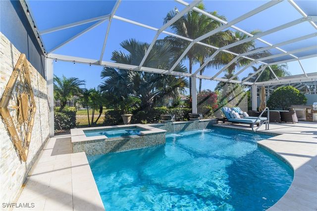 7911 Portofino CT, Naples, FL 34114