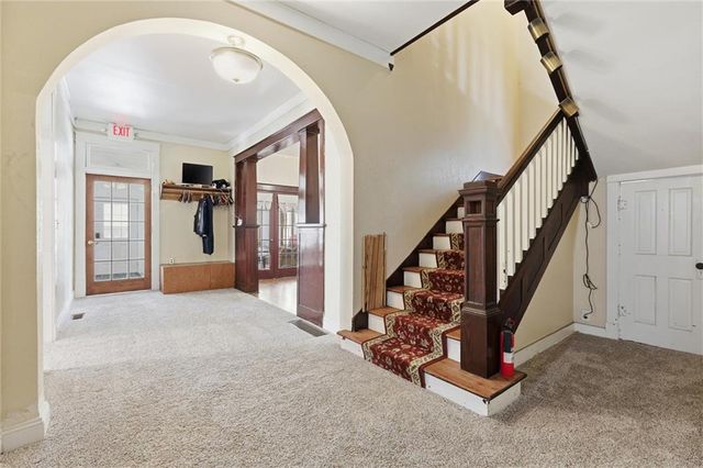 554 S Kansas City Avenue, Excelsior Springs, MO 64024