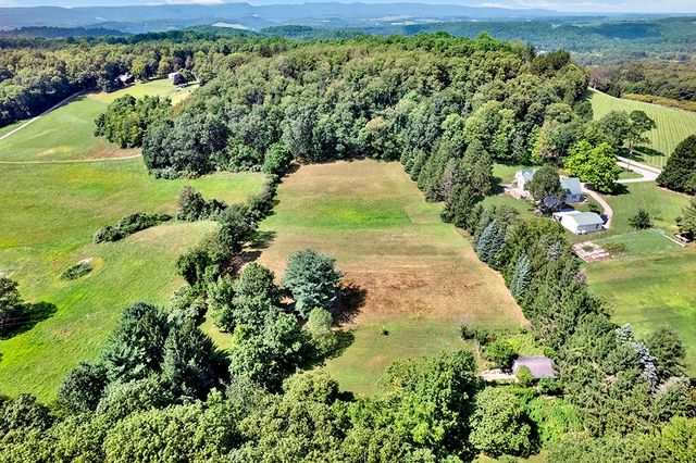 114 Forelle Lane, Ligonier Twp, PA 15658