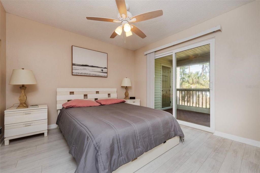 Image 13 of property listing at 1600 BIG TREE ROAD U7, South Daytona, FL 32119