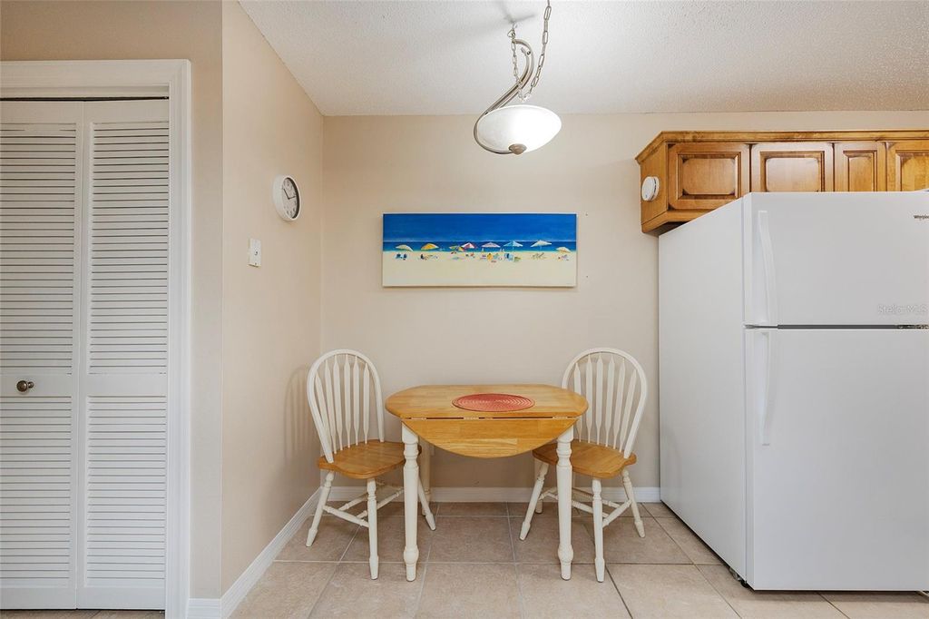 Image 7 of property listing at 1600 BIG TREE ROAD U7, South Daytona, FL 32119