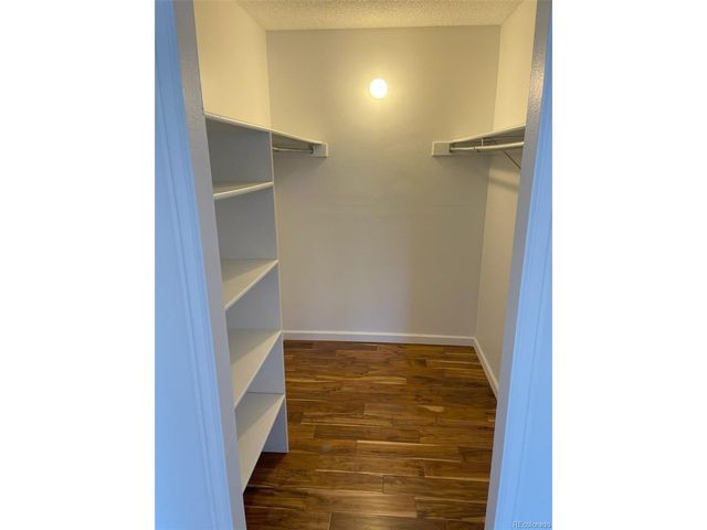 11901 E Harvard Ave 203, Aurora, CO 80014