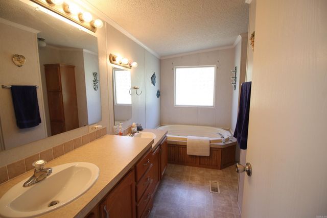 756 Mourot Road, Scott, AR 72142