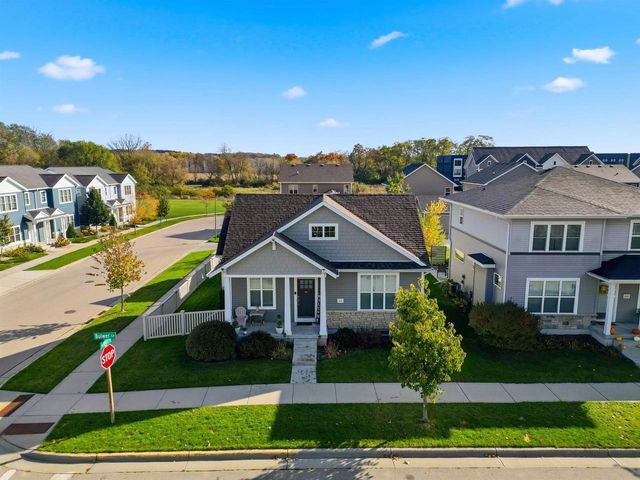 2914 Bulwer Lane, Fitchburg, WI 53593