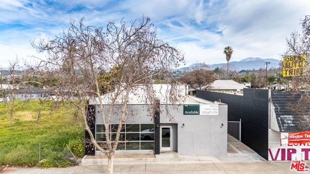 1241 W Holt Avenue, Pomona, CA 91768