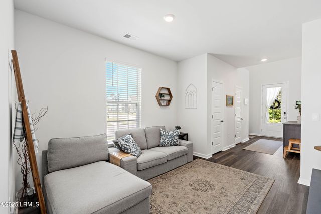 60 Backwater Street, Port Royal, SC 29906