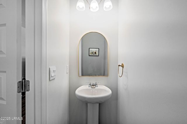 60 Backwater Street, Port Royal, SC 29906