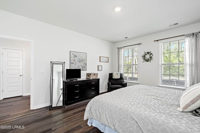 60 Backwater Street, Port Royal, SC 29906