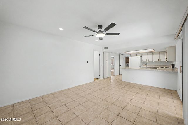 4827 E PAIUTE Street, Phoenix, AZ 85044