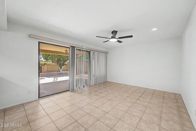 4827 E PAIUTE Street, Phoenix, AZ 85044