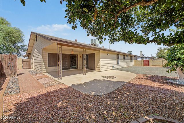 4827 E PAIUTE Street, Phoenix, AZ 85044
