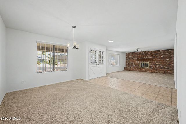 4827 E PAIUTE Street, Phoenix, AZ 85044