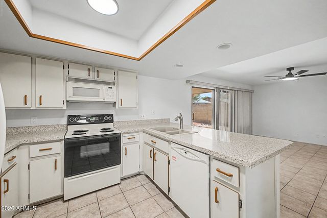 4827 E PAIUTE Street, Phoenix, AZ 85044