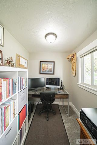 183 N Oak Street, Blackfoot, ID 83221