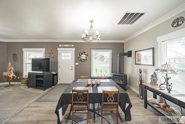 183 N Oak Street, Blackfoot, ID 83221