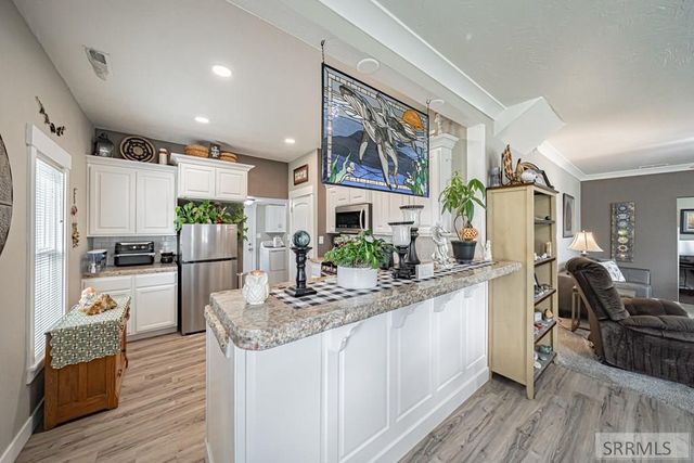 183 N Oak Street, Blackfoot, ID 83221