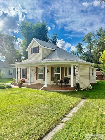 183 N Oak Street, Blackfoot, ID 83221