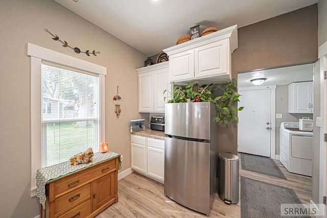 183 N Oak Street, Blackfoot, ID 83221