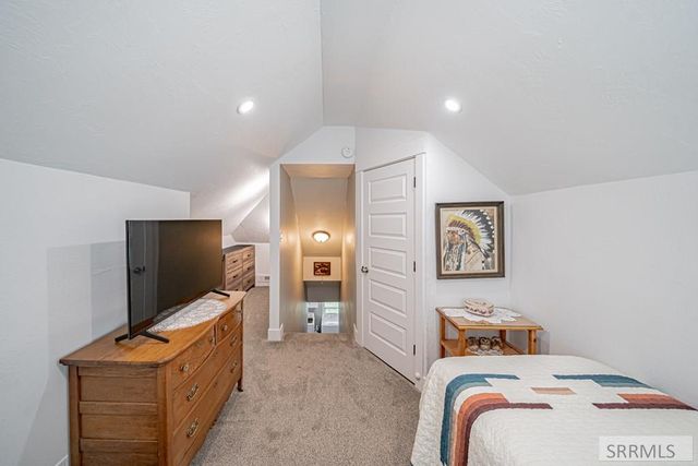 183 N Oak Street, Blackfoot, ID 83221