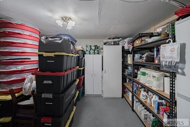 183 N Oak Street, Blackfoot, ID 83221