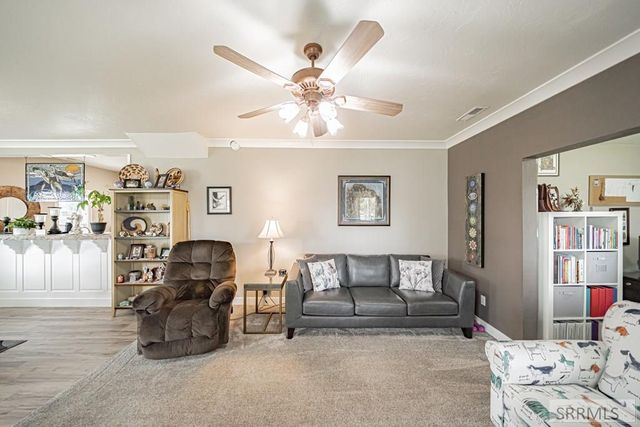 183 N Oak Street, Blackfoot, ID 83221