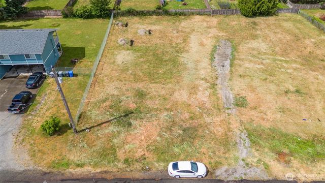 231 170th Street E, Spanaway, WA 98387