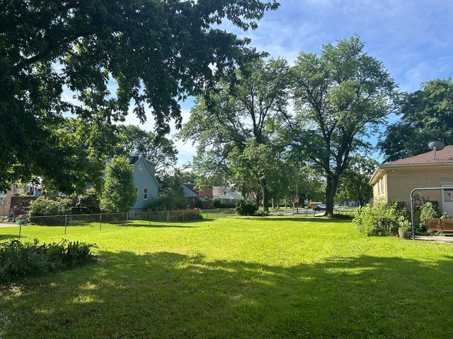 8326 45TH Place, Lyons, IL 60534