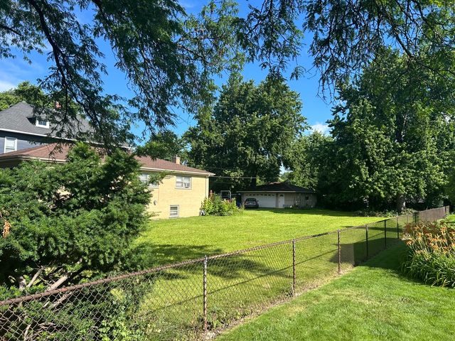 8326 45TH Place, Lyons, IL 60534