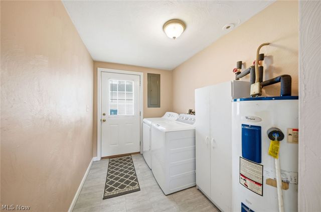 1099 Jackson St, Vermilion, OH 44089