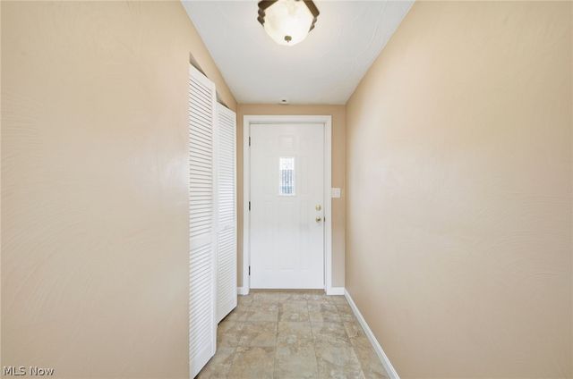 1099 Jackson St, Vermilion, OH 44089