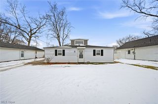 1099 Jackson St, Vermilion, OH 44089