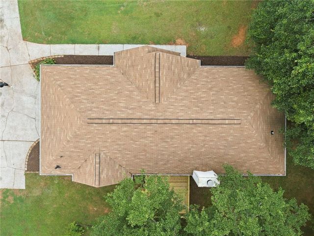170 Creek Drive, Locust Grove, GA 30248
