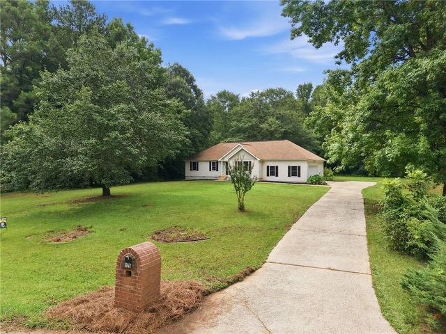 170 Creek Drive, Locust Grove, GA 30248