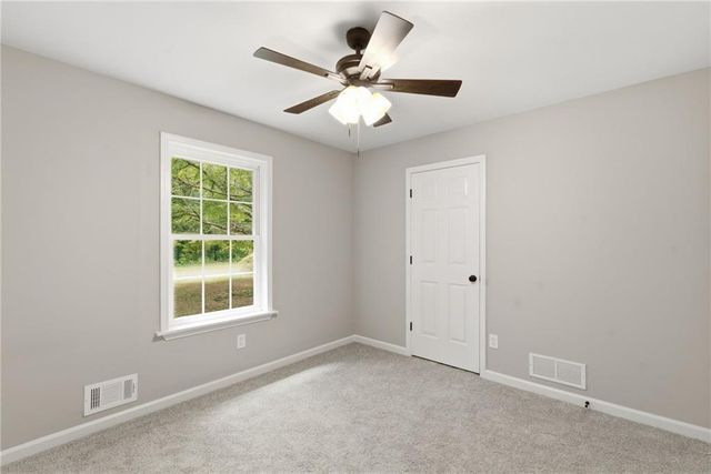 170 Creek Drive, Locust Grove, GA 30248