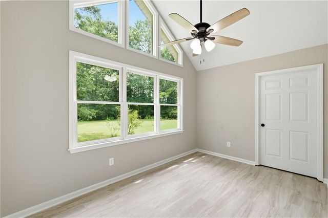 170 Creek Drive, Locust Grove, GA 30248