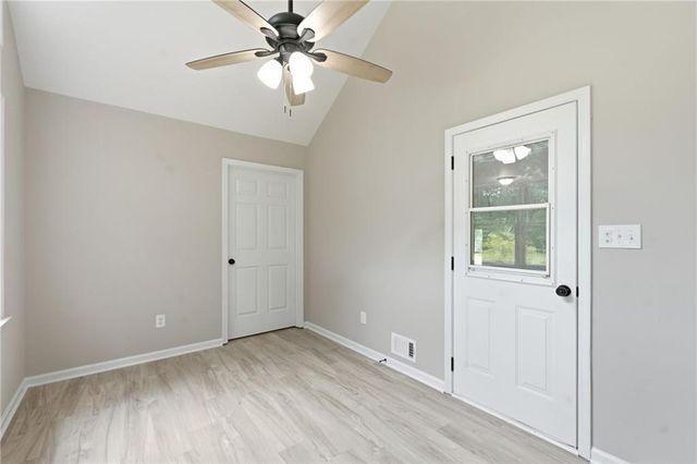 170 Creek Drive, Locust Grove, GA 30248
