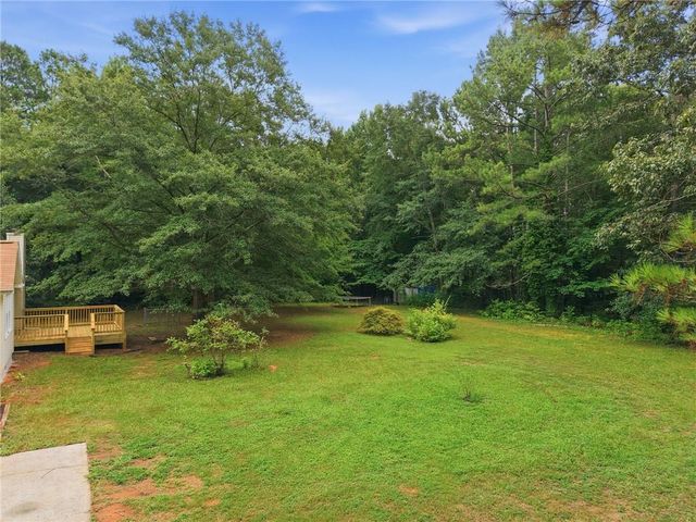 170 Creek Drive, Locust Grove, GA 30248