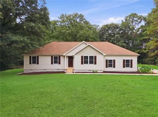 170 Creek Drive, Locust Grove, GA 30248