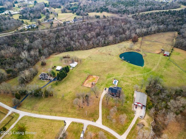 1218 Clark Ridge Rd, Fisherville, KY 40023