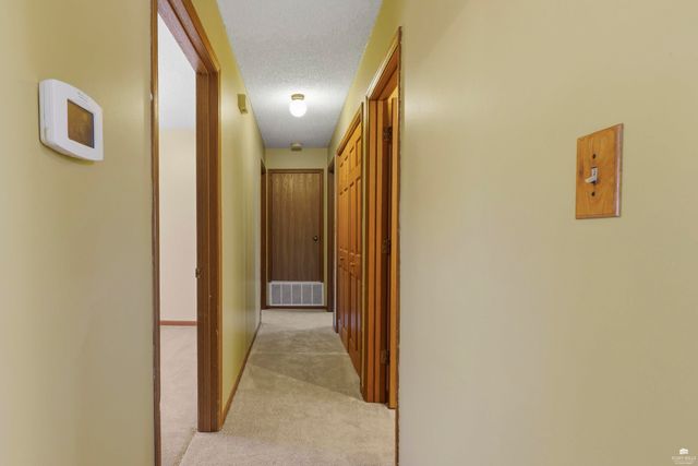 808 Sunrise Circle, Manhattan, KS 66503