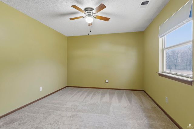 808 Sunrise Circle, Manhattan, KS 66503