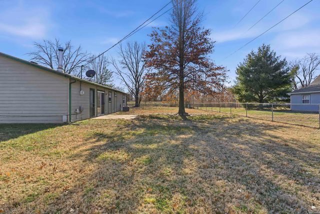 808 Sunrise Circle, Manhattan, KS 66503