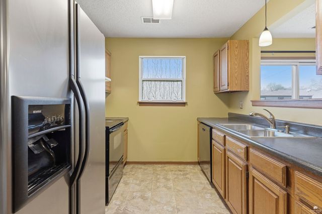 808 Sunrise Circle, Manhattan, KS 66503