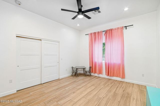 885 N Windbell Circle, Tucson, AZ 85745